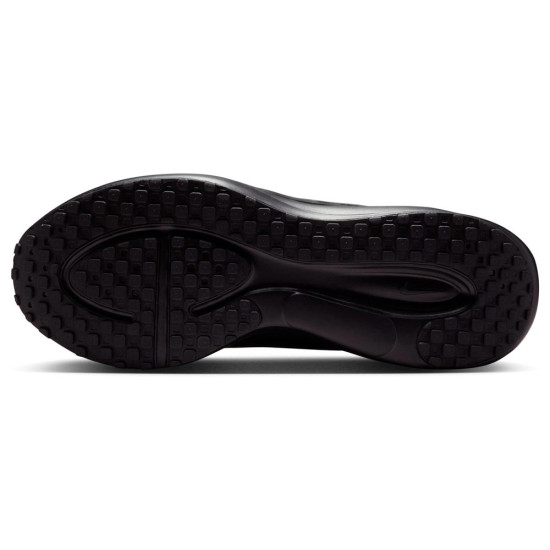 Nike Revolution 8